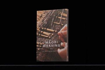 Picture of Māori Weaving: The Art of Creating Māori Textiles