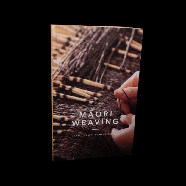 Picture of Māori Weaving: The Art of Creating Māori Textiles