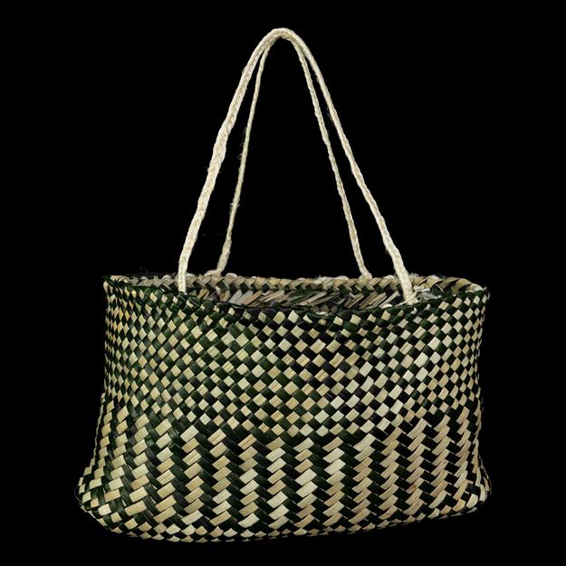 Picture of Kete Whakairo - 4909TE