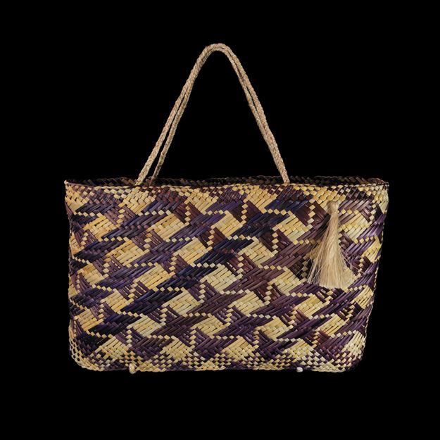 Picture of Kete Whakairo - 5905AY